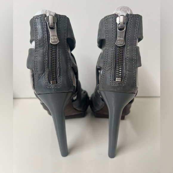 NEW!! BCBGMAXAZRIA Strappy Knotted Leather High Heels 4” plus Sz 7.5 - Picture 4 of 10